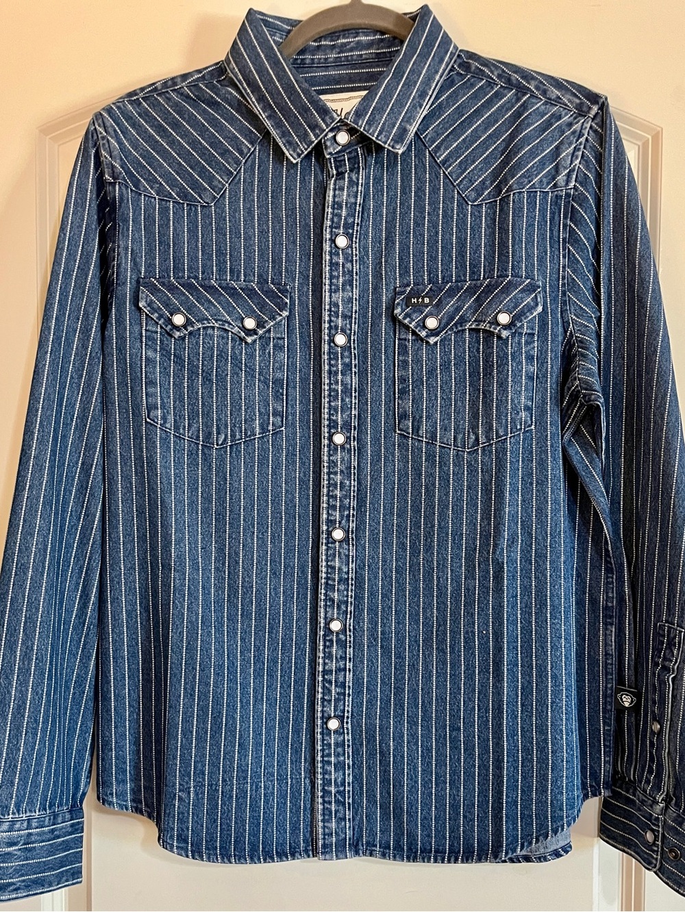 Howler Brothers Blue Pinstripe Dust Up Denim Snapshirt. NEW.  Small